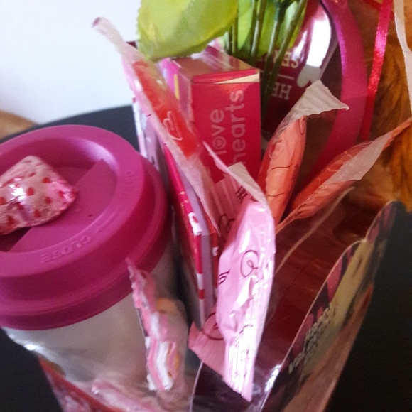 Valentine's Day Gift Basket - Picture 7 of 8